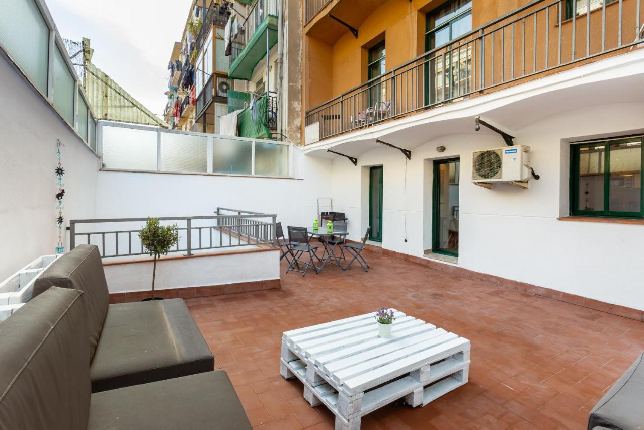Lodging Apartments Liceu 11 Barcelona Kültér fotó